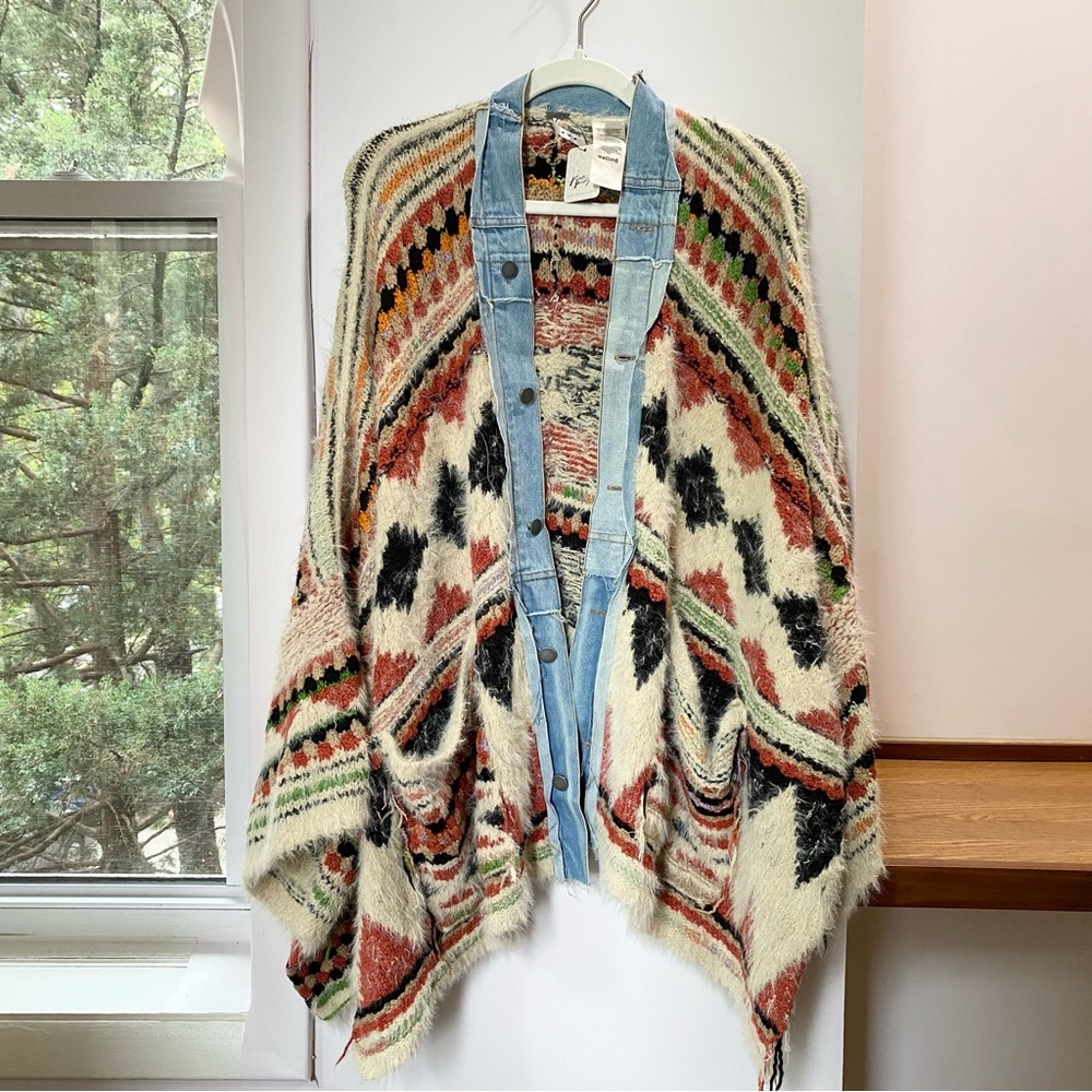 NWT Free People Running Wild Poncho Jacket Sweater Knit Cardi Oversized - Picture 8 of 17